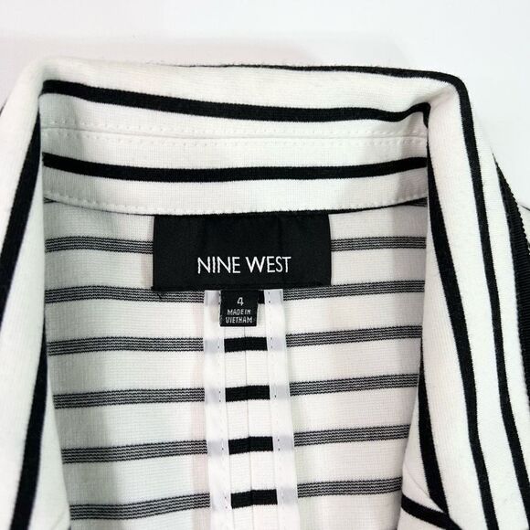 Nine West Blazer Women's 4 Lapel Notched Black & White Striped Buttons Up Jacket - Picture 4 of 8